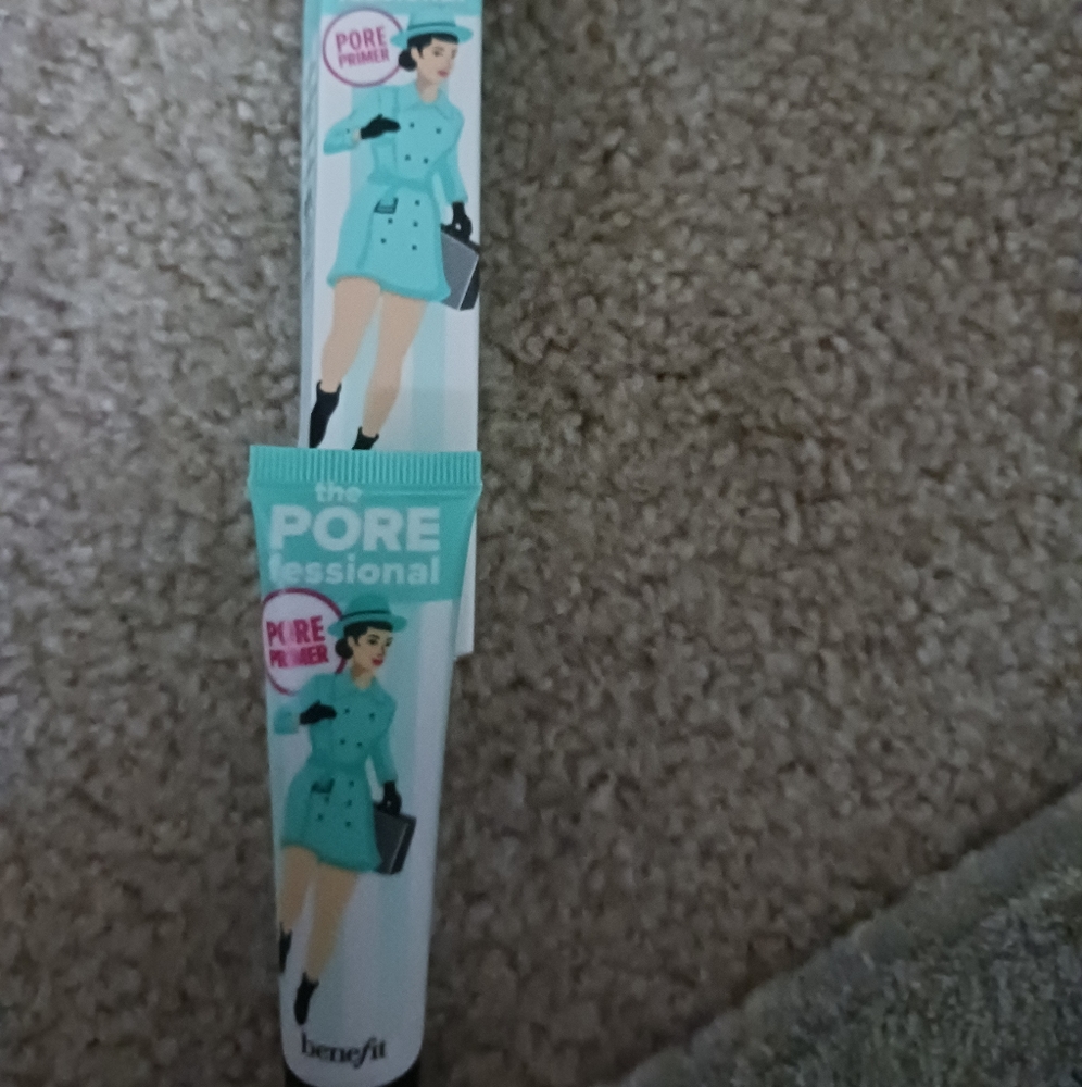 The POREfessional - Pore Minimizing Primer